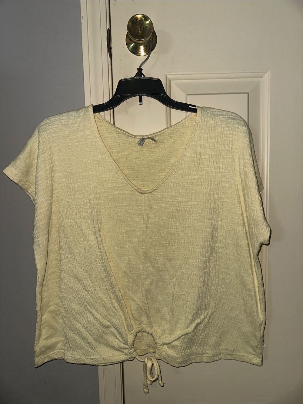 Mudd Light Yellow Tie-Front V-Neck Crop Top